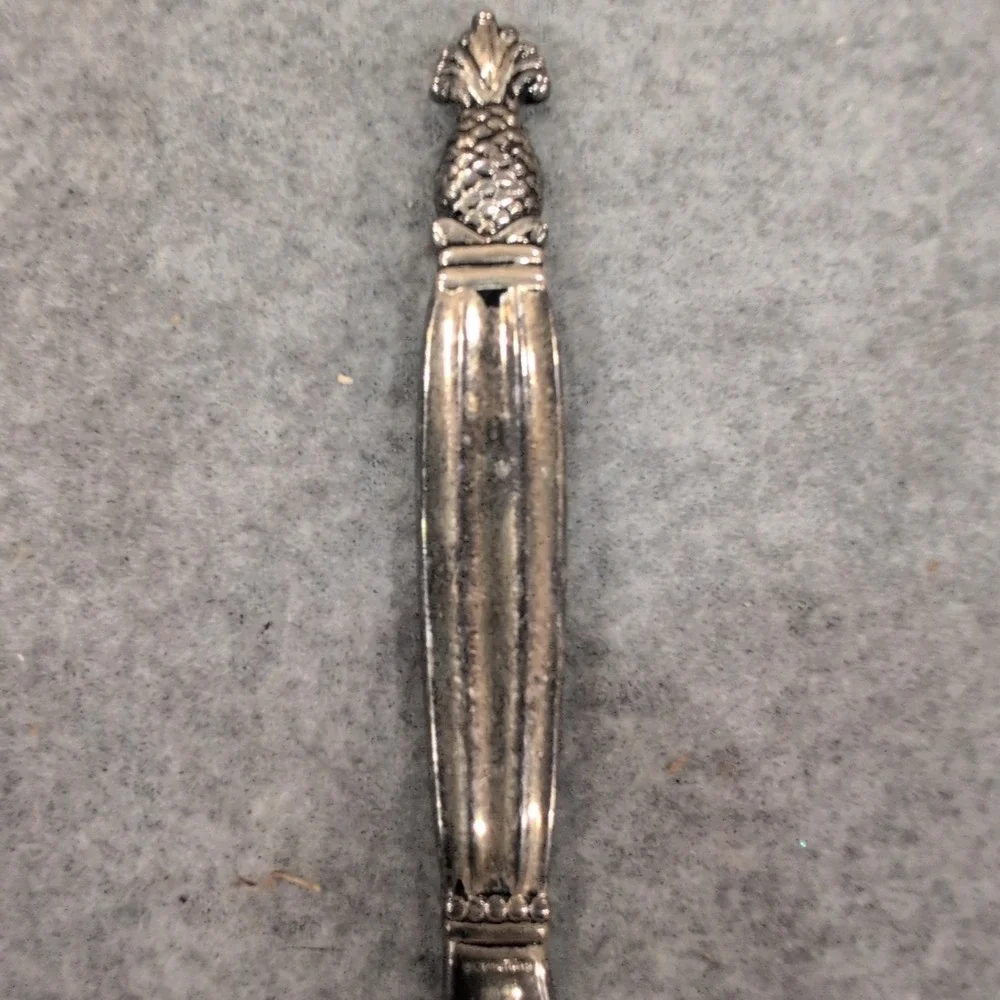 Godinger Silver Plated Pineapple Finial Butter Spreader Cheese Knife Fluted